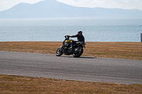 anglesey-no-limits-trackday;anglesey-photographs;anglesey-trackday-photographs;enduro-digital-images;event-digital-images;eventdigitalimages;no-limits-trackdays;peter-wileman-photography;racing-digital-images;trac-mon;trackday-digital-images;trackday-photos;ty-croes